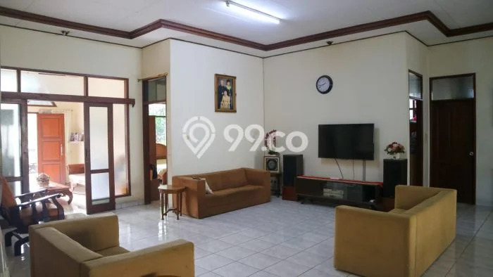 Lokasi strategis! Rumah siap huni dikontrakkan di Cimahi Utara LB 350m2 Lokasi strategis! Rumah siap huni dikontrakkan di Cimahi Utara LB 350m2