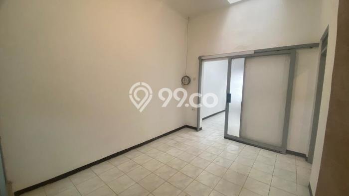 Rumah di Babakan Ciparay, 3 KM, Area Asri, Luas 115m2m² Bangunan 110m2m² Rumah di Babakan Ciparay, 3 KM, Area Asri, Luas 115m2m² Bangunan 110m2m²