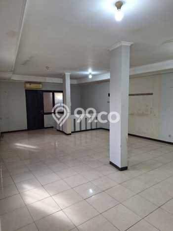 Area Ramai! Ruko Dijual di Babakan Ciparay untuk Bisnis Luas Bangunan 525m2 Area Ramai! Ruko Dijual di Babakan Ciparay untuk Bisnis Luas Bangunan 525m2
