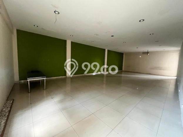 Ruko untuk disewa di Batununggal punya LT 300m2 & LB 600m2 harga sewa kompetitif Ruko untuk disewa di Batununggal punya LT 300m2 & LB 600m2 harga sewa kompetitif