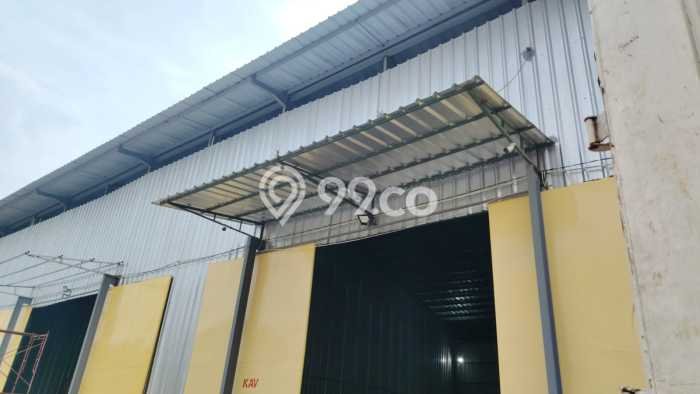 Disewakan Gudang di Kawasan Ramai Angke Luas 240m2 Disewakan Gudang di Kawasan Ramai Angke Luas 240m2