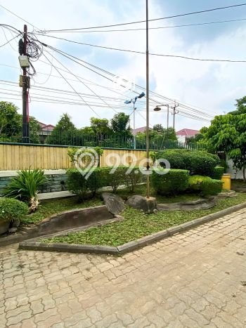 For Sale Rumah Mewah Exclusive di Wonokromo, Surabaya For Sale Rumah Mewah Exclusive di Wonokromo, Surabaya
