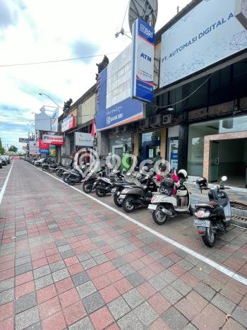 KAWASAN KOMERSIAL! Ruko For Rent Kawasan Denpasar Barat, Luas 108m2m², Jalan Utama KAWASAN KOMERSIAL! Ruko For Rent Kawasan Denpasar Barat, Luas 108m2m², Jalan Utama