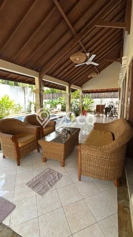 Rumah di Kuta Selatan, 2 KT, Dekat Rumah Sakit, Luas 250m2m² LB 120m2m² Rumah di Kuta Selatan, 2 KT, Dekat Rumah Sakit, Luas 250m2m² LB 120m2m²