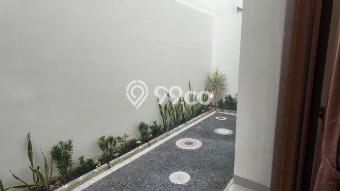 LOKASI STRATEGIS! Rumah di , Akses ke Tol, 3 KT, LT 100m2m² Bangunan 85m2m² LOKASI STRATEGIS! Rumah di , Akses ke Tol, 3 KT, LT 100m2m² Bangunan 85m2m²