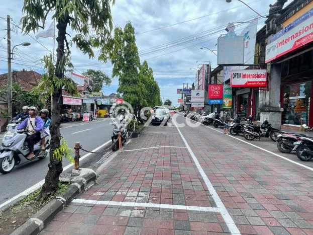 KAWASAN KOMERSIAL! Ruko For Rent Kawasan Denpasar Barat, Luas 108m2m², Jalan Utama KAWASAN KOMERSIAL! Ruko For Rent Kawasan Denpasar Barat, Luas 108m2m², Jalan Utama
