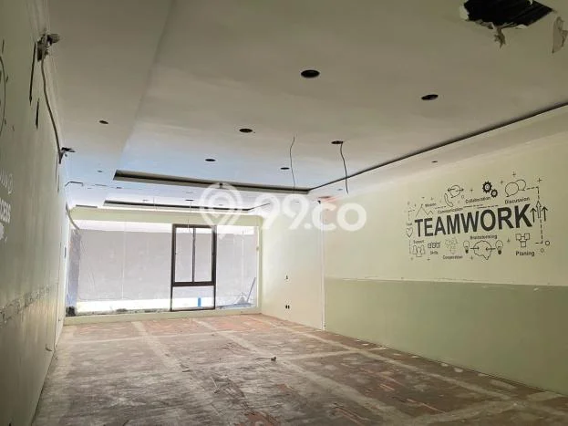 KAWASAN KOMERSIAL! Ruko For Rent Kawasan Denpasar Barat, Luas 108m2m², Jalan Utama KAWASAN KOMERSIAL! Ruko For Rent Kawasan Denpasar Barat, Luas 108m2m², Jalan Utama