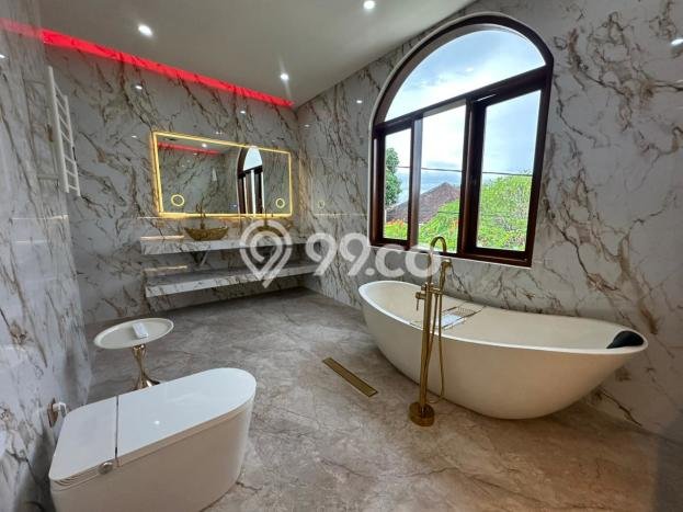 Kesempatan Investasi! Vila Kawasan , Dimensi 200m2m², Lokasi Premium dengan potensi meningkat Kesempatan Investasi! Vila Kawasan , Dimensi 200m2m², Lokasi Premium dengan potensi meningkat