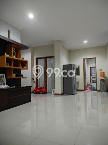 Ready to Use! Premium House LT 455m2 Desain Modern di Kemang Pratama Ready to Use! Premium House LT 455m2 Desain Modern di Kemang Pratama