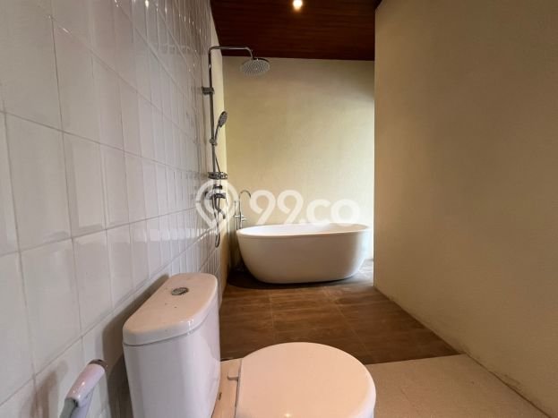 Vila di , Luas 172m2m², Area Strategis Vila di , Luas 172m2m², Area Strategis