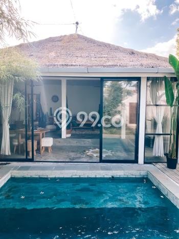Vila Terawat Kawasan , Luas 380m2m², Lokasi Premium dengan akses mudah Vila Terawat Kawasan , Luas 380m2m², Lokasi Premium dengan akses mudah
