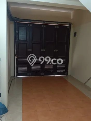 Rumah sewa siap huni 3 KT di Citraland, Surabaya Rumah sewa siap huni 3 KT di Citraland, Surabaya