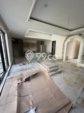 Rumah Siap Pakai area Wiyung, Surabaya, Luas 450m2m² LB 550m2m² Rumah Siap Pakai area Wiyung, Surabaya, Luas 450m2m² LB 550m2m²