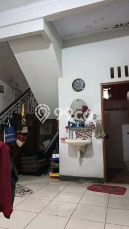 Hunian Mewah LB 200m2 Siap Huni Desain Elegan di Kelapa Dua, Jakarta Barat Hunian Mewah LB 200m2 Siap Huni Desain Elegan di Kelapa Dua, Jakarta Barat