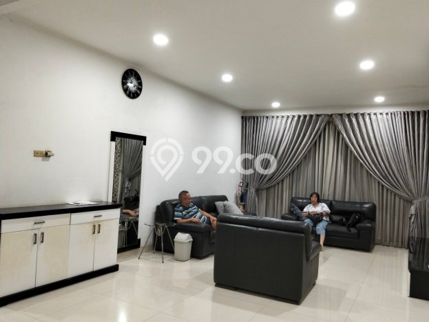 Siap Huni Rumah Mewah 6 Kamar di Kebayoran Lama Dekat ke Mana Saja Siap Huni Rumah Mewah 6 Kamar di Kebayoran Lama Dekat ke Mana Saja