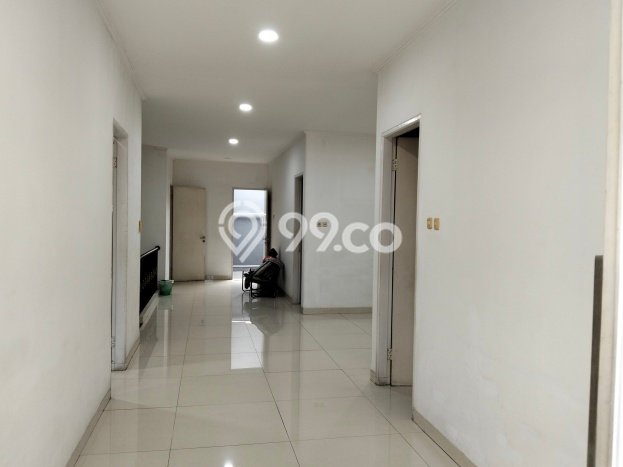 Siap Huni Rumah Mewah 6 Kamar di Kebayoran Lama Dekat ke Mana Saja Siap Huni Rumah Mewah 6 Kamar di Kebayoran Lama Dekat ke Mana Saja