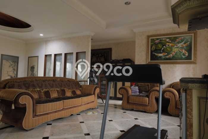 Rumah Mewah LB 399m2 Siap Pakai Desain Elegan di Pekayon, Bekasi Rumah Mewah LB 399m2 Siap Pakai Desain Elegan di Pekayon, Bekasi