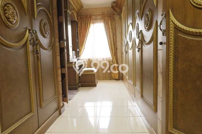 Rumah Mewah LB 399m2 Siap Pakai Desain Elegan di Pekayon, Bekasi Rumah Mewah LB 399m2 Siap Pakai Desain Elegan di Pekayon, Bekasi