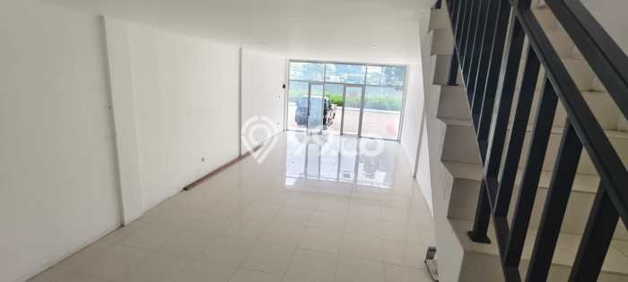 FOR RENT! Ruko di Bantar Gebang Cocok untuk Bisnis 132m2 FOR RENT! Ruko di Bantar Gebang Cocok untuk Bisnis 132m2