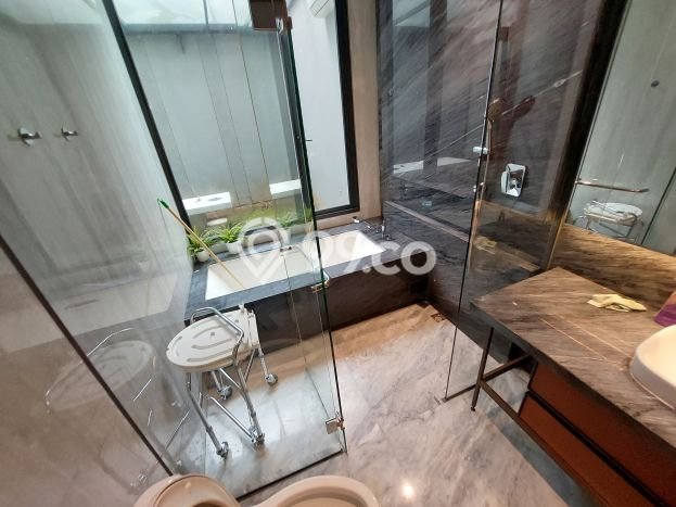 Ready to Use! Luxury House LT 495m2 Desain Elegan di Lengkong Kulon Ready to Use! Luxury House LT 495m2 Desain Elegan di Lengkong Kulon