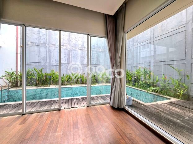 For Sale! Luxury House LT 250m2 Desain Modern di BSD Green Wich For Sale! Luxury House LT 250m2 Desain Modern di BSD Green Wich