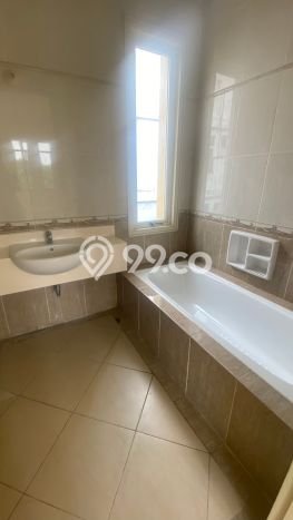 Rumah Elit Modern Tanpa Renovasi di Sutera Onix Alam Sutera Tangerang Rumah Elit Modern Tanpa Renovasi di Sutera Onix Alam Sutera Tangerang