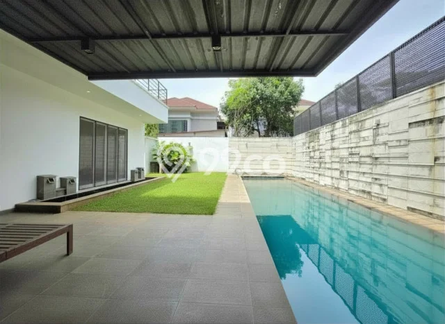Hunian Mewah LB 330m2 Siap Huni Desain Elegan di Alam Sutera, Tangerang Hunian Mewah LB 330m2 Siap Huni Desain Elegan di Alam Sutera, Tangerang