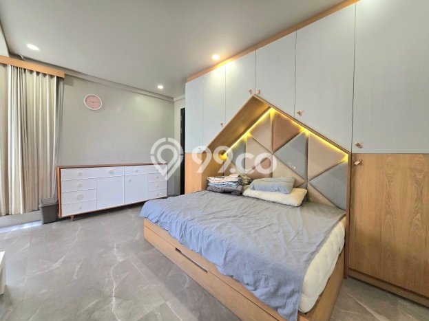 Jual Rumah Mewah Megah Dengan View Eksklusif di Summarecon Serpong, Tangerang Jual Rumah Mewah Megah Dengan View Eksklusif di Summarecon Serpong, Tangerang