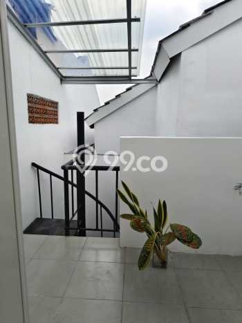 Rumah Luas Asri 3 KT Siap Huni di BSD Griya Loka Tangerang Rumah Luas Asri 3 KT Siap Huni di BSD Griya Loka Tangerang