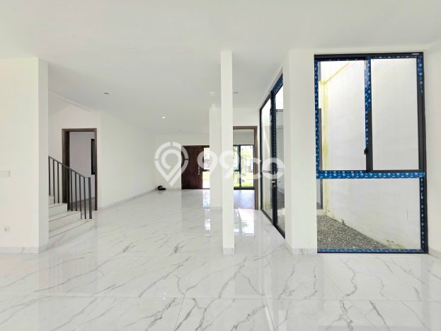 Rumah Luxury Modern Tanpa Renovasi di Alam Sutera Tangerang Rumah Luxury Modern Tanpa Renovasi di Alam Sutera Tangerang
