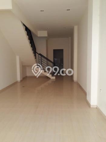 Ruko Dijual di Jakarta Pusat LT 100m2 & LB 250m2 Lokasi Terbaik! Ruko Dijual di Jakarta Pusat LT 100m2 & LB 250m2 Lokasi Terbaik!