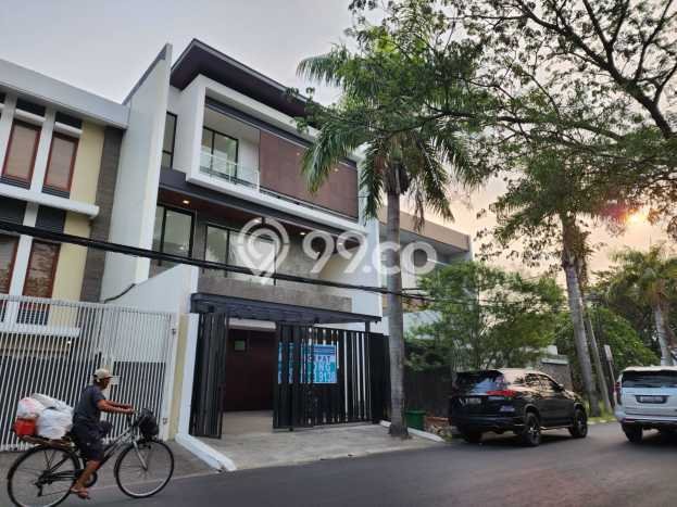 Hunian Elit LB 465m2 Siap Pakai Desain Elegan di Citra Garden, Jakarta Barat Hunian Elit LB 465m2 Siap Pakai Desain Elegan di Citra Garden, Jakarta Barat