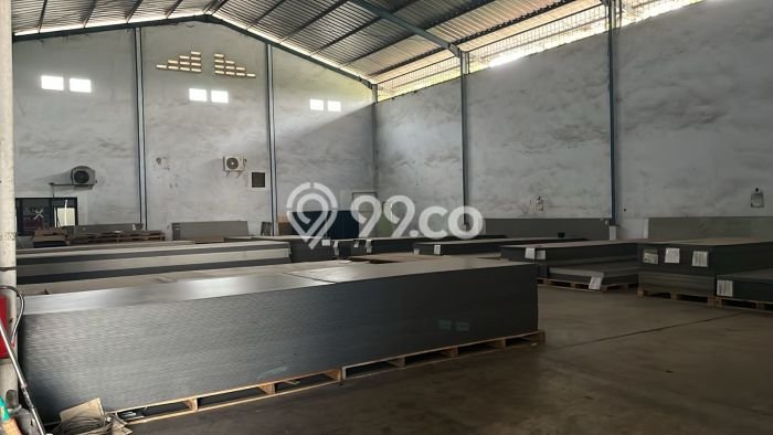 INVESTASI MENGUNTUNGKAN! Gudang Kawasan Jurumudi, Luas 500m², Pusat Komersial INVESTASI MENGUNTUNGKAN! Gudang Kawasan Jurumudi, Luas 500m², Pusat Komersial