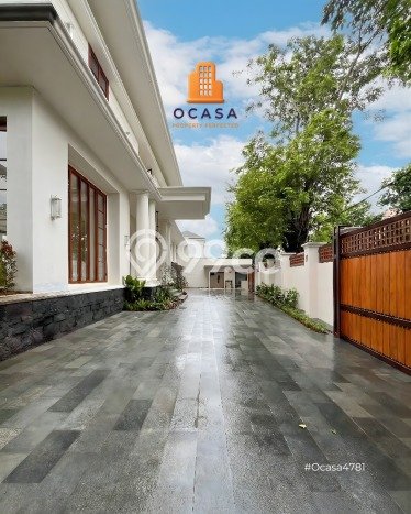 Rumah Luxury Modern Tanpa Renovasi di Kemang Jakarta Selatan Rumah Luxury Modern Tanpa Renovasi di Kemang Jakarta Selatan