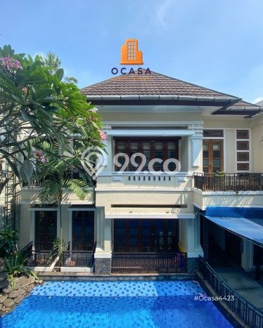 Siap Huni Hunian Elit 8 Kamar di Menteng Dekat ke Mana Pun Siap Huni Hunian Elit 8 Kamar di Menteng Dekat ke Mana Pun