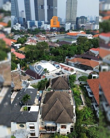 Siap Huni Hunian Elit 8 Kamar di Menteng Dekat ke Mana Pun Siap Huni Hunian Elit 8 Kamar di Menteng Dekat ke Mana Pun