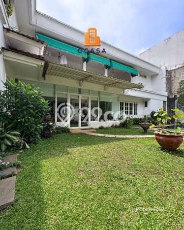 For Sale! Premium House LT 914m2 Desain Modern di Senayan For Sale! Premium House LT 914m2 Desain Modern di Senayan