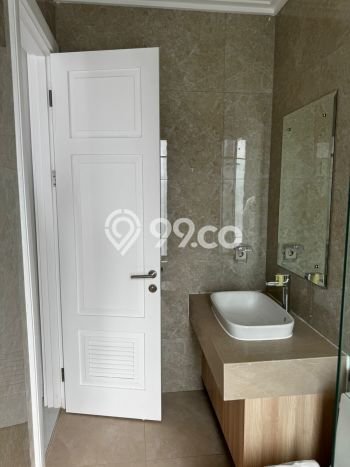 UNIT SPESIAL! Rumah di Summarecon Crown Gading, 3 KM, Dekat Pusat Kota, Luas 135m² Bangunan 149m² UNIT SPESIAL! Rumah di Summarecon Crown Gading, 3 KM, Dekat Pusat Kota, Luas 135m² Bangunan 149m²