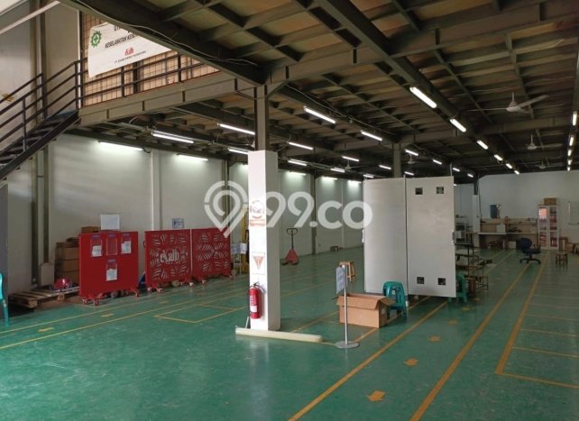 AREA KOMERSIAL! Gudang di BSD, Luas 700m2m², Akses Raya AREA KOMERSIAL! Gudang di BSD, Luas 700m2m², Akses Raya