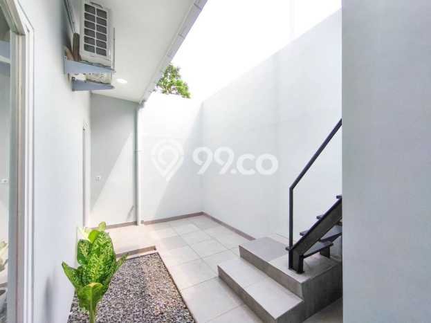 Rumah Luas Asri 3 KT Siap Pakai di Jelupang Tangerang Rumah Luas Asri 3 KT Siap Pakai di Jelupang Tangerang