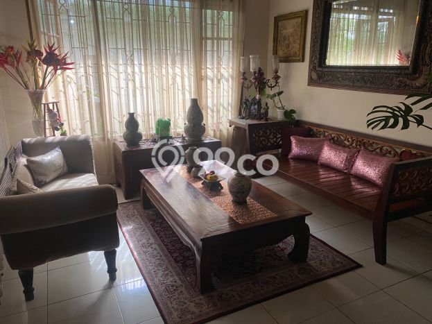 Jual Rumah Luas Elegan Dengan View Eksklusif di Bintaro, Jakarta Selatan Jual Rumah Luas Elegan Dengan View Eksklusif di Bintaro, Jakarta Selatan