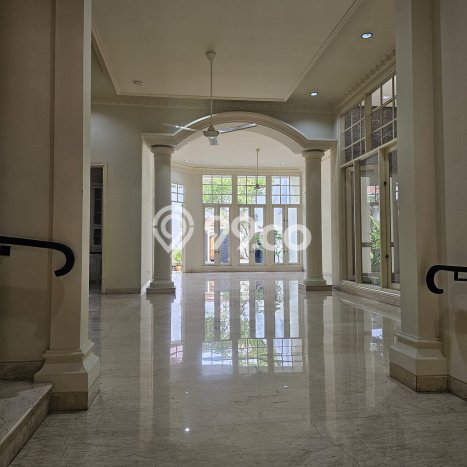 For Sale! Premium House LT 600m2 Desain Elegan di Kemang For Sale! Premium House LT 600m2 Desain Elegan di Kemang