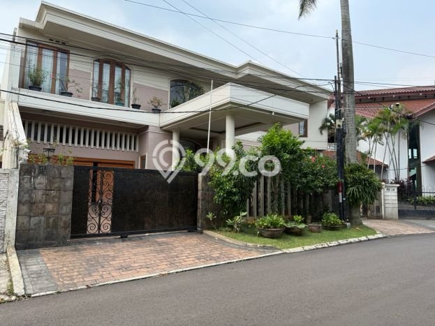Rumah Elit Modern Tanpa Renovasi di Pondok Indah Jakarta Selatan Rumah Elit Modern Tanpa Renovasi di Pondok Indah Jakarta Selatan
