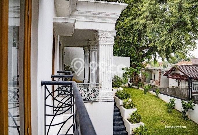 Disewakan! Rumah 8 Kamar Tidur &
7 Kamar Mandi di TB Simatupang, Jakarta Selatan Disewakan! Rumah 8 Kamar Tidur &
7 Kamar Mandi di TB Simatupang, Jakarta Selatan