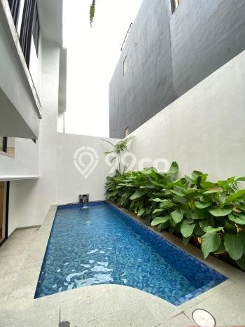 Siap Huni Rumah Mewah 4 Kamar di Kebayoran Baru Dekat ke Mana Saja Siap Huni Rumah Mewah 4 Kamar di Kebayoran Baru Dekat ke Mana Saja