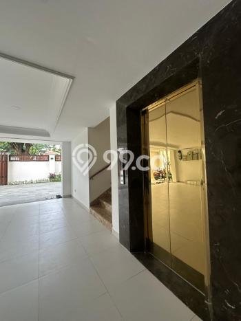 For Sale! Luxury House LT 1066m2 Desain Modern di Kemang For Sale! Luxury House LT 1066m2 Desain Modern di Kemang