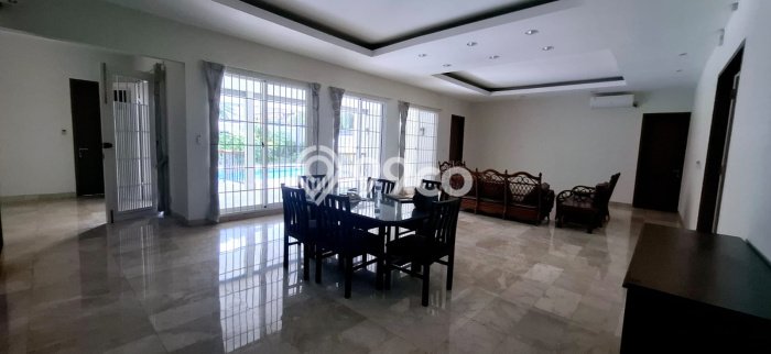 Siap Huni Hunian Elit 4 Kamar di Kebayoran Baru Dekat ke Mana Saja Siap Huni Hunian Elit 4 Kamar di Kebayoran Baru Dekat ke Mana Saja