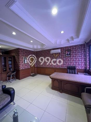 LOKASI PREMIUM! Kantor di Tapos, Luas 250m², Pusat Komersial LOKASI PREMIUM! Kantor di Tapos, Luas 250m², Pusat Komersial