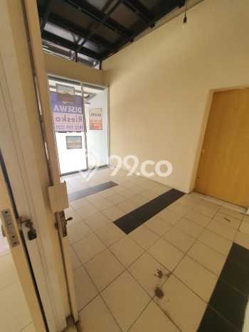 Rumah Sewa Tangerang LT 120m2 LB 150m2 Kawasan Gading Serpong Serenade Lake Rumah Sewa Tangerang LT 120m2 LB 150m2 Kawasan Gading Serpong Serenade Lake