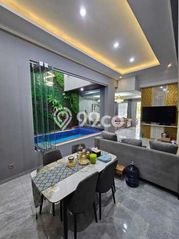 Rumah Mewah LB 441m2 Siap Huni Desain Elegan di Harapan Indah, Bekasi Rumah Mewah LB 441m2 Siap Huni Desain Elegan di Harapan Indah, Bekasi